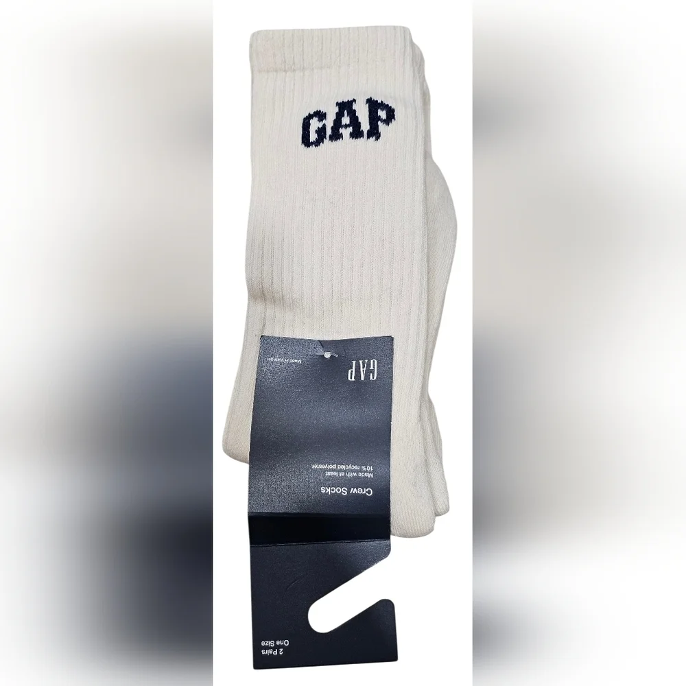 GAP Studio Women's Crew Socks 2 Pairs One Size, White Graphic, New - Picture 2 of 3